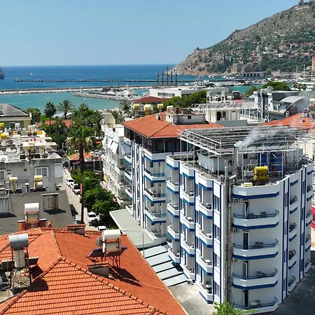 Gurses Life Aparthotel 3*