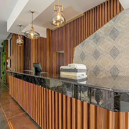 Gurses Life Aparthotel 4*