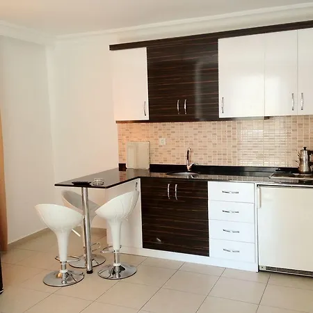 Aparthotel Gurses Life